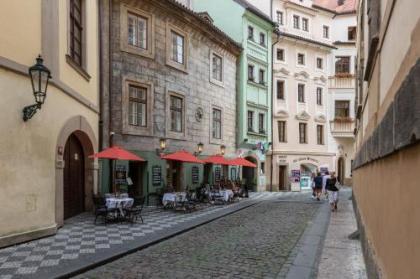 Hotel At the Black Star -Charming Romantic Suites and Apartments - image 1
