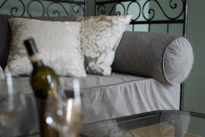 Hotel At the Black Star -Charming Romantic Suites and Apartments - image 6