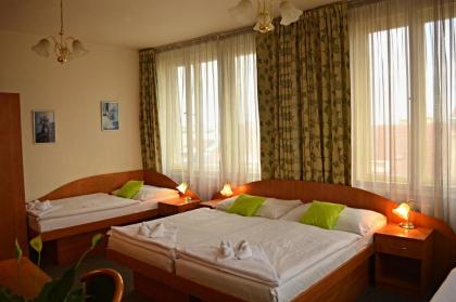 Hotel Legie - image 2