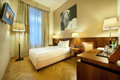 Hotel Sovereign Prague - image 11
