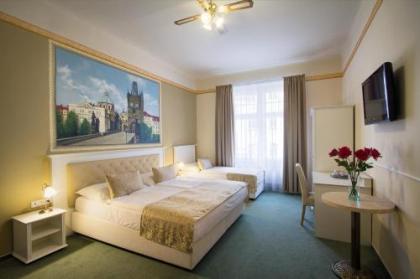 Hotel Taurus - image 13
