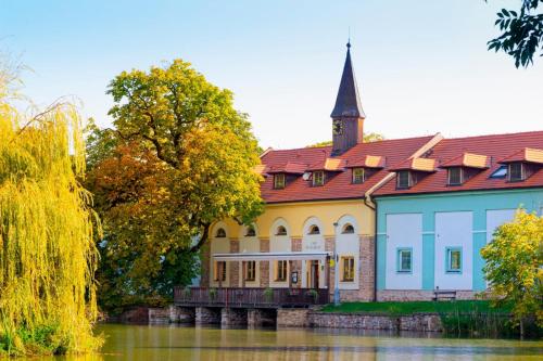 Hotel Čertousy - main image