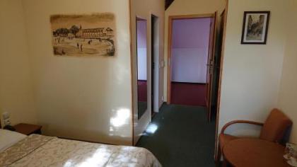 Hotel Čertousy - image 5