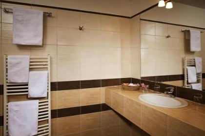 Dolce Villa - image 16
