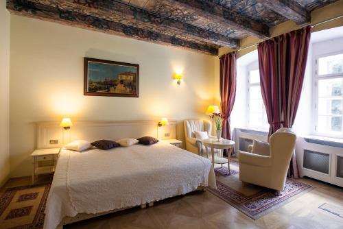 Tyn Yard Residence - image 2