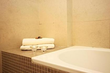River View Residence - image 15