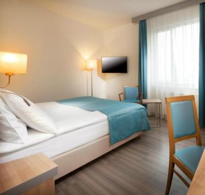 Holiday Inn Prague - image 13