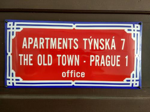 Apartments Týnská 7 - image 3