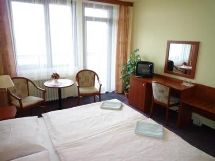 Hotel Krystal - image 16