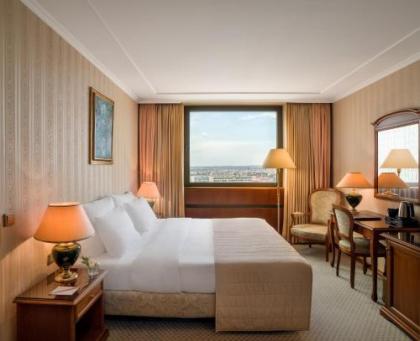 Panorama Hotel Prague - image 3