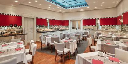 Mamaison Hotel Riverside Prague - image 7