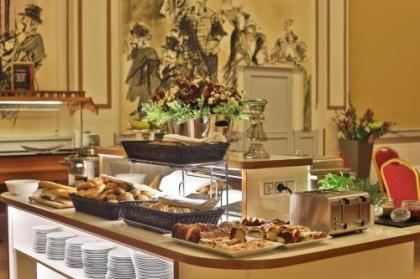 Ariston & Ariston Patio Hotel - image 11