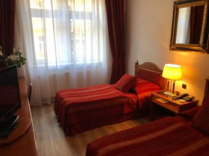 Ariston & Ariston Patio Hotel - image 4