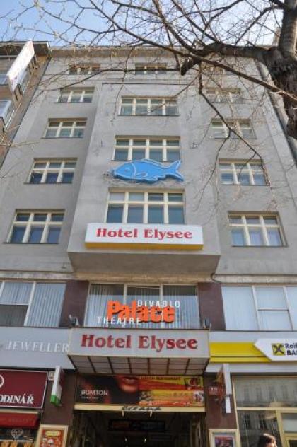 Elysee Hotel - image 2