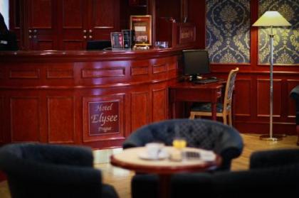 Elysee Hotel - image 20