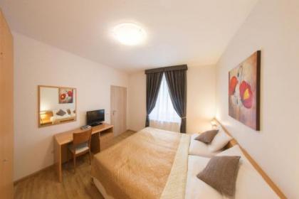 Salvator Superior Apartments - image 12