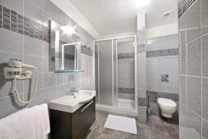 Salvator Superior Apartments - image 15
