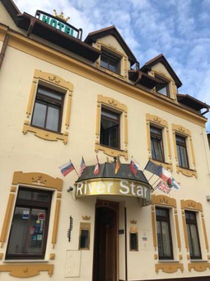 River Star Hotel - image 1