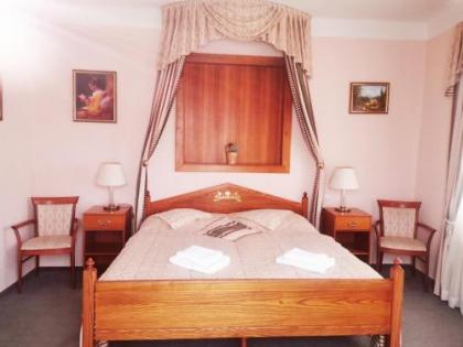 River Star Hotel - image 5