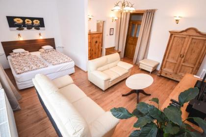 Hotel Diana & apartments - image 16