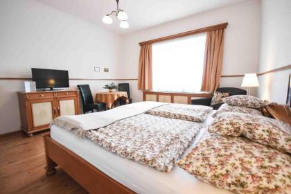 Hotel Diana & apartments - image 3