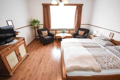Hotel Diana & apartments - image 9