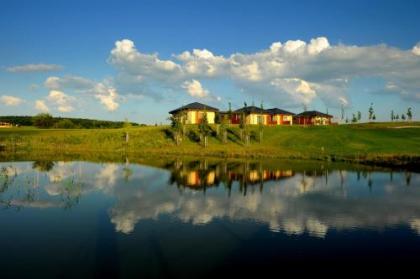 Black Bridge Hotel Apartment - image 1