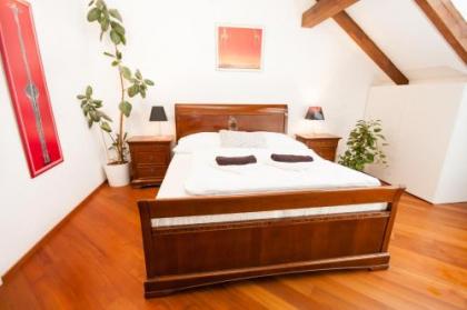 Luxury Loft - image 4