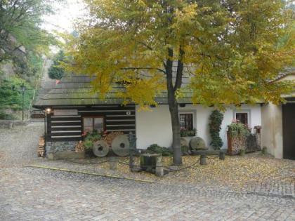 Romantik Hotel U Raka - image 4
