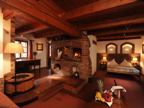 Romantik Hotel U Raka - image 6