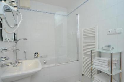 Selinor Old Town Apartments - image 5