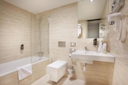 Grandior Hotel Prague - image 6