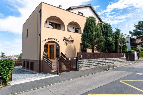 Wine Pension Prague - main image