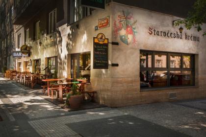 Hostel Fontána - image 1