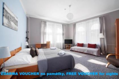 Hotel City Bell - image 1
