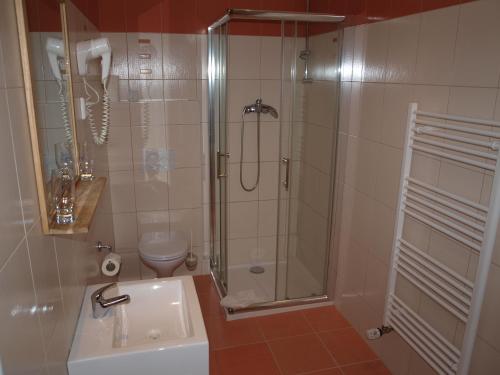 Hotel King George - image 4