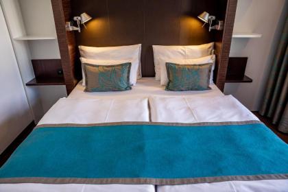 Motel One Prague-Florentinum - image 11