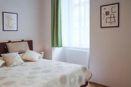Apartment Krakovska 5 - image 5