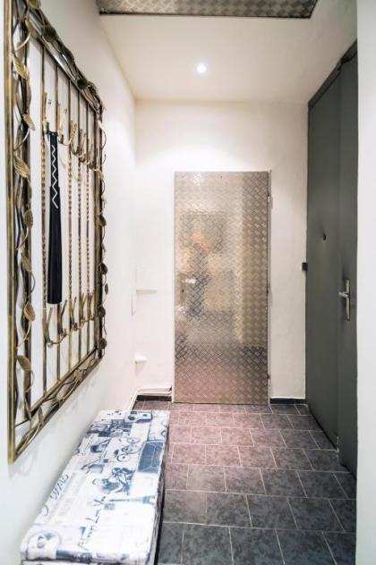 Apartment Havelska - image 17