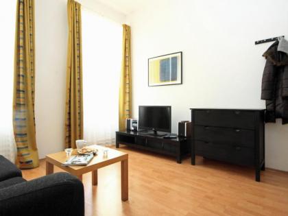 Theatre Apartments - image 10