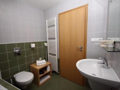 Theatre Apartments - image 13