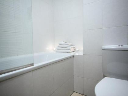 Theatre Apartments - image 18