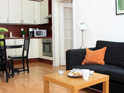 Theatre Apartments - image 4