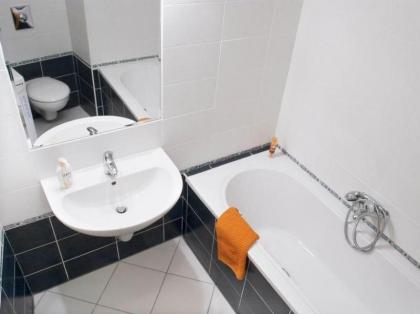 Theatre Apartments - image 7