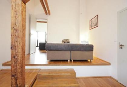 Vltava Penthouse - image 10