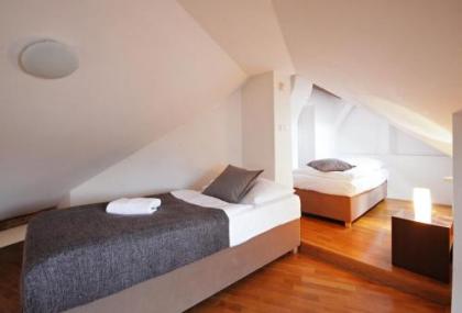 Vltava Penthouse - image 19