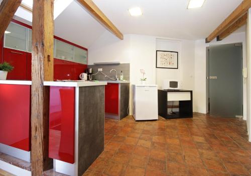Vltava Penthouse - image 4