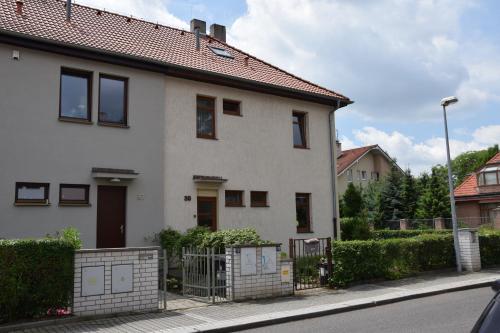 Classical House in Prague 6 - main image