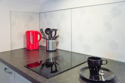 Modern Apartment Dlouhá - image 9