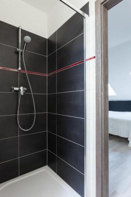 Kent Ridge Loft Sokolska - image 14
